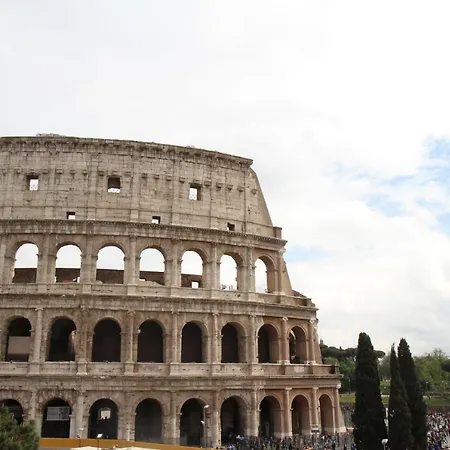 Colosseo Smart Flat Apartment